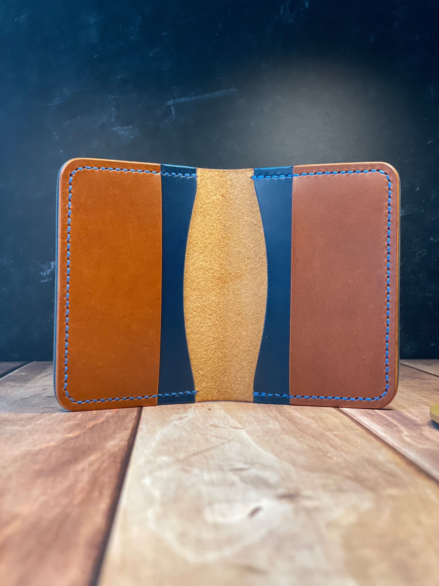 Bi-fold Cardholder - Chestnut & Blue